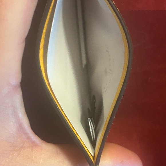 Kate Spade Vibrant Yellow Card Holder - Picture 4 of 8